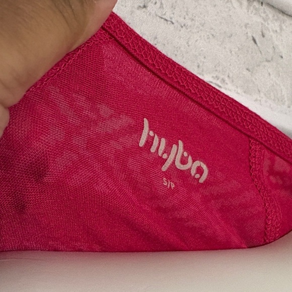 Lululemon Athletica Fuchsia Long Sleeve Blouse - Picture 2 of 8